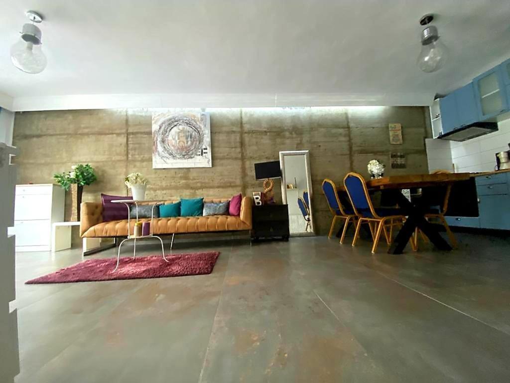 Green Hill Villa Кэлимэнешти Экстерьер фото